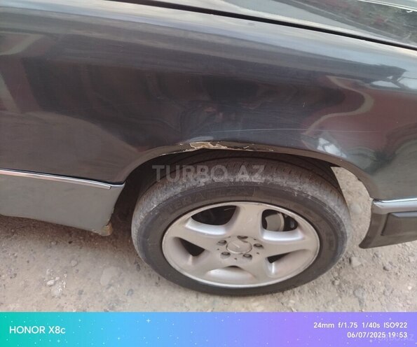 Mercedes E 220 d 1993, 444,222 km - 2.2 l - Qazax
