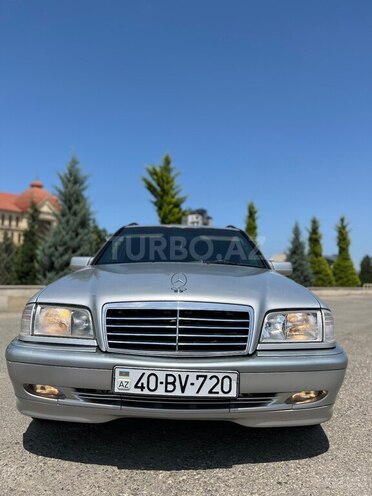 Mercedes C 180 1999, 236,000 km - 1.8 l - Quba
