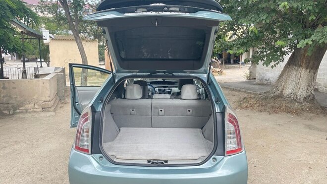 Toyota Prius 2013, 240,000 km - 1.8 l - Sumqayıt
