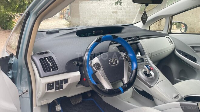 Toyota Prius 2013, 240,000 km - 1.8 l - Sumqayıt
