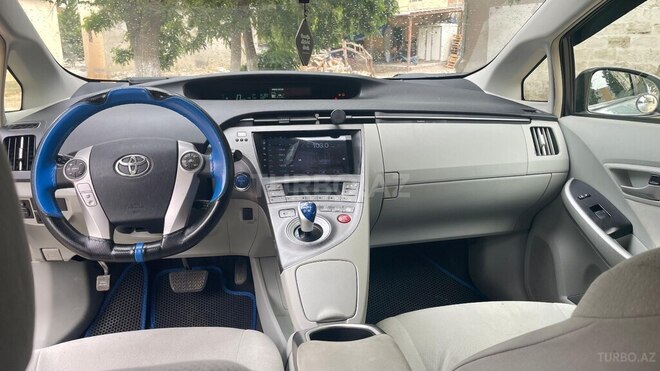Toyota Prius 2013, 240,000 km - 1.8 l - Sumqayıt