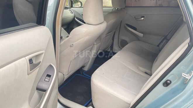 Toyota Prius 2013, 240,000 km - 1.8 l - Sumqayıt