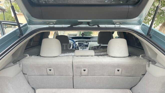 Toyota Prius 2013, 240,000 km - 1.8 l - Sumqayıt