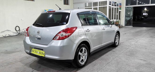 Nissan Tiida-2