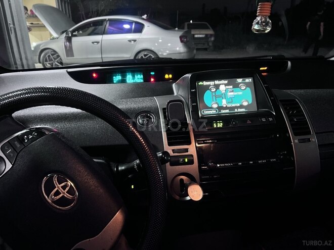 Toyota Prius 2009, 602,791 km - 1.5 л - Xudat