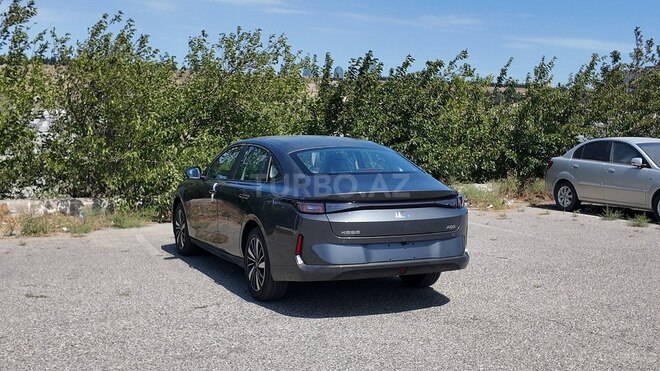 Changan Qiyuan A05-5