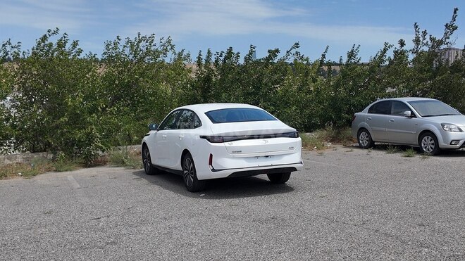Changan Qiyuan A05-5