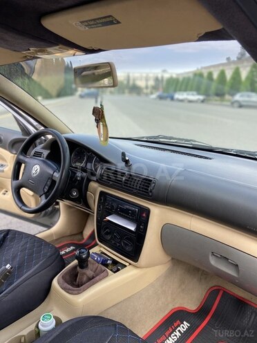 Volkswagen Passat 2001, 254,600 km - 1.8 l - Bakı