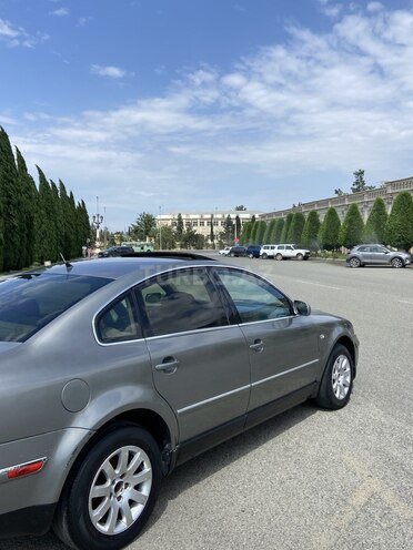 Volkswagen Passat 2001, 254,600 km - 1.8 l - Bakı
