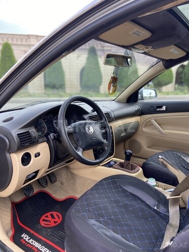 Volkswagen Passat 2001, 254,600 km - 1.8 l - Bakı