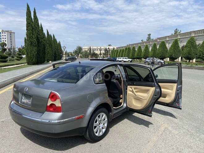 Volkswagen Passat 2001, 254,600 km - 1.8 l - Bakı