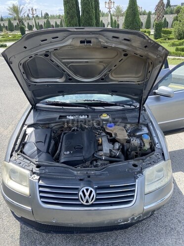 Volkswagen Passat 2001, 254,600 km - 1.8 l - Bakı