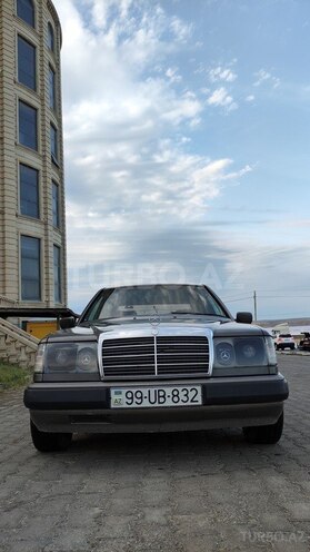 Mercedes E 200 1991, 380,000 km - 2.0 l - Ağstafa