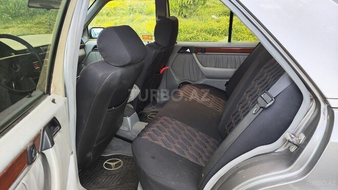 Mercedes E 200 1991, 380,000 km - 2.0 l - Ağstafa