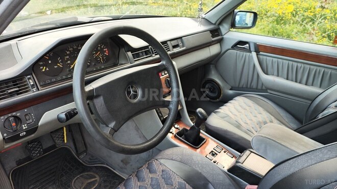 Mercedes E 200 1991, 380,000 km - 2.0 l - Ağstafa