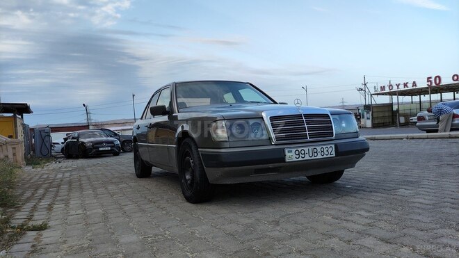 Mercedes E 200 1991, 380,000 km - 2.0 l - Ağstafa