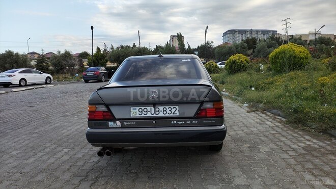 Mercedes E 200 1991, 380,000 km - 2.0 l - Ağstafa