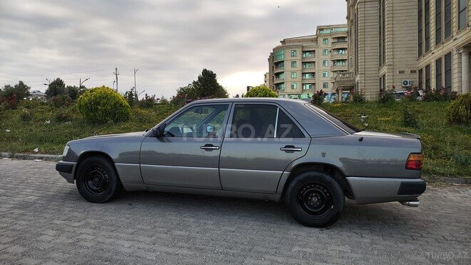 Mercedes E 200 1991, 380,000 km - 2.0 l - Ağstafa
