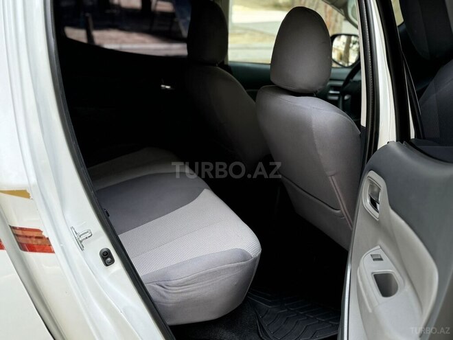 Mitsubishi L200 2018, 154,000 km - 2.4 л - Bakı
