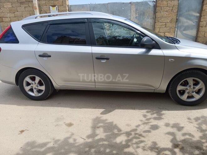 Kia  2008, 340,000 km - 1.6 l - Bakı