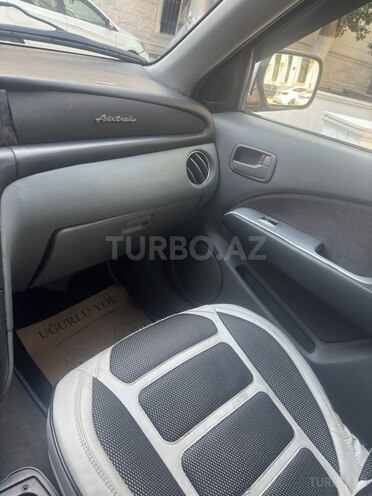 Mitsubishi Airtrek 2011, 410,000 km - 2.0 l - Bakı