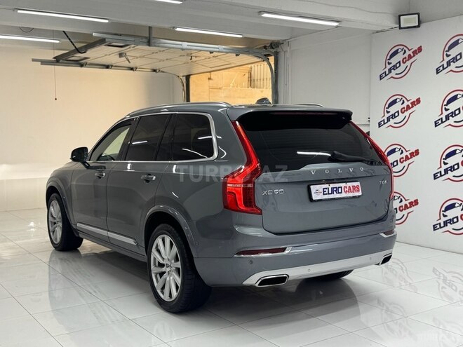 Volvo XC90-4