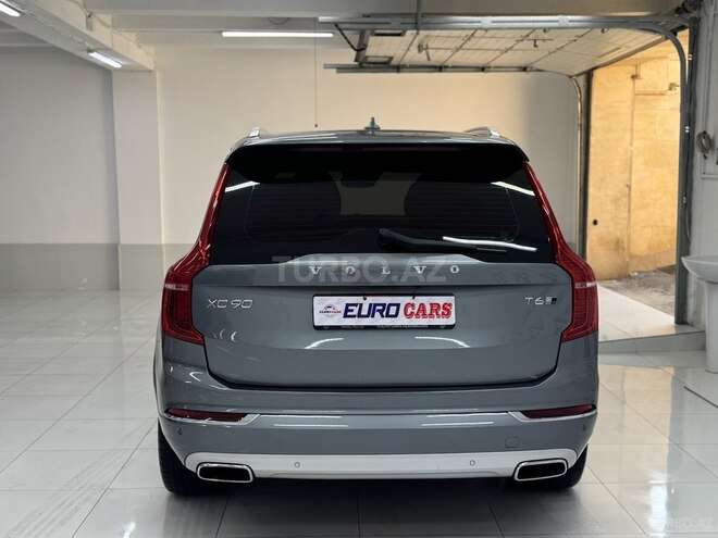 Volvo XC90-7