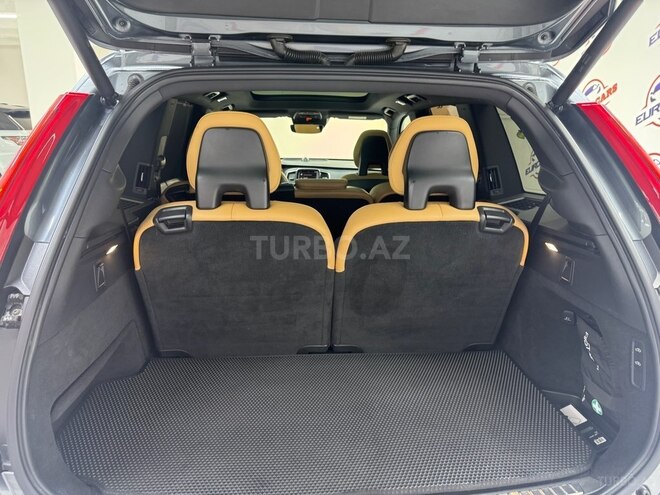 Volvo XC90-16