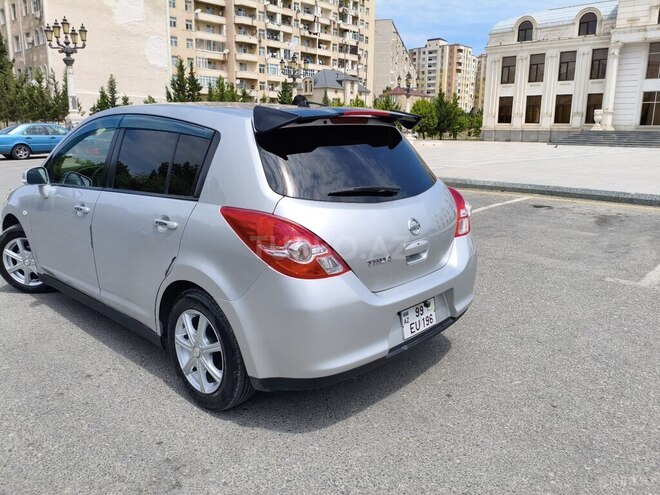 Nissan Tiida-2