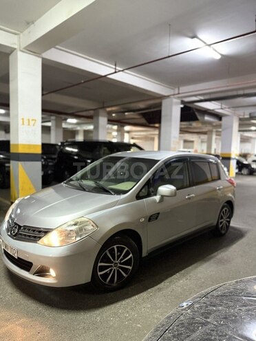 Nissan Tiida-18