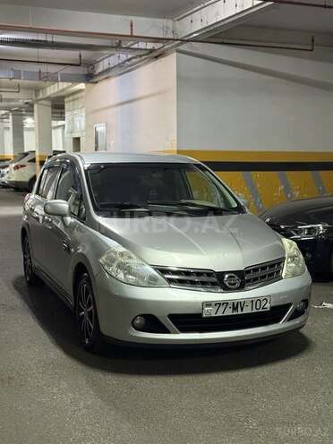 Nissan Tiida-3