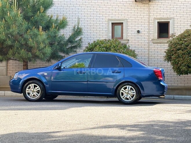 Chevrolet Lacetti-4