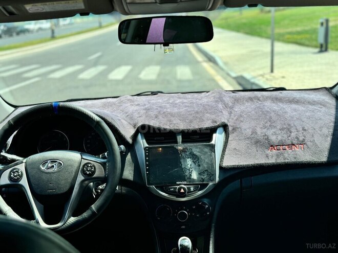 Hyundai Accent 2015, 128,000 km - 1.4 l - Bakı