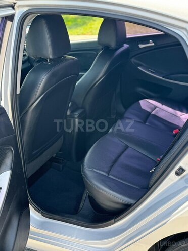 Hyundai Accent 2015, 128,000 km - 1.4 l - Bakı