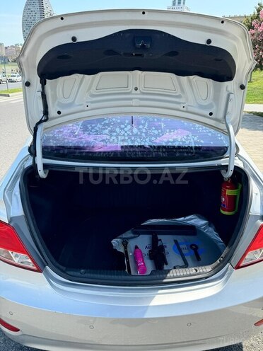 Hyundai Accent 2015, 128,000 km - 1.4 l - Bakı