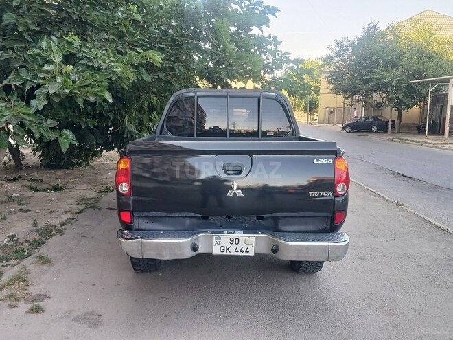 Mitsubishi L200 2008, 354,000 km - 2.5 l - Bakı