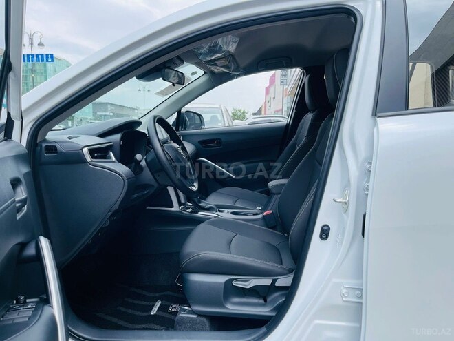 Toyota Corolla Cross-10