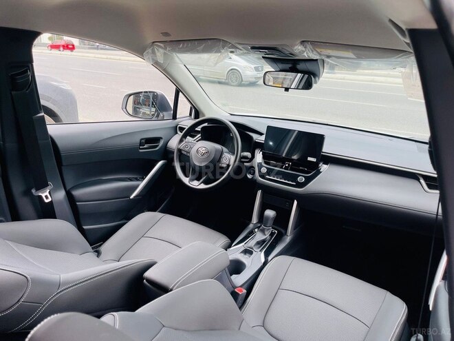 Toyota Corolla Cross-8