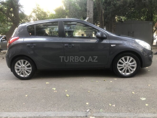 Hyundai i20 2009, 243,251 km - 1.6 л - Bakı