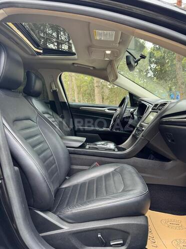 Ford Fusion (North America)-18