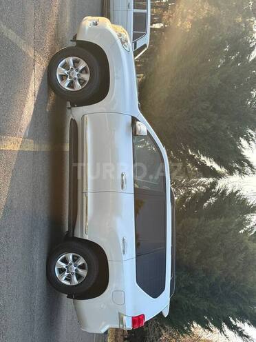 Toyota Land Cruiser Prado 2009, 165,000 km - 2.7 l - Qax