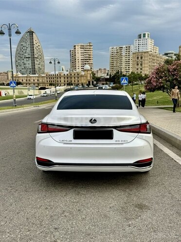 Lexus ES 250-9