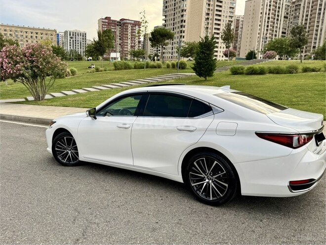 Lexus ES 250-8