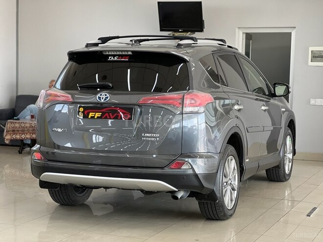 Toyota RAV4-7
