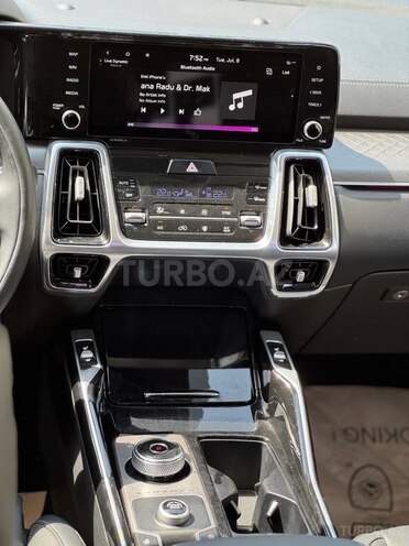 Kia Sorento-11