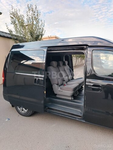 Hyundai H-1 2010, 402,000 km - 2.5 л - Göyçay