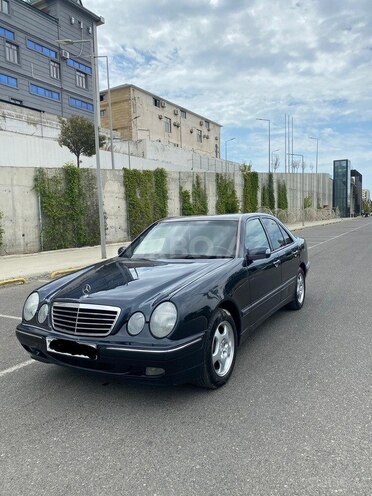 Mercedes E 220 d 2000, 300,000 km - 2.2 l - Bakı