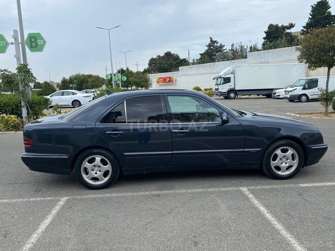 Mercedes E 220 d 2000, 300,000 km - 2.2 l - Bakı