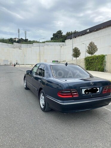 Mercedes E 220 d 2000, 300,000 km - 2.2 l - Bakı