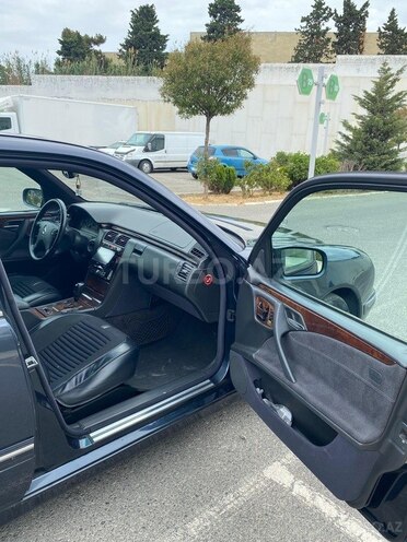 Mercedes E 220 d 2000, 300,000 km - 2.2 l - Bakı
